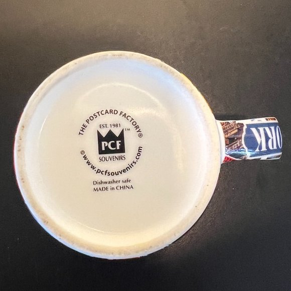 PCF The Postcard Factory NEW YORK CITY Postcard Collage Souvenir Ceramic Mug - Picture 10 of 11